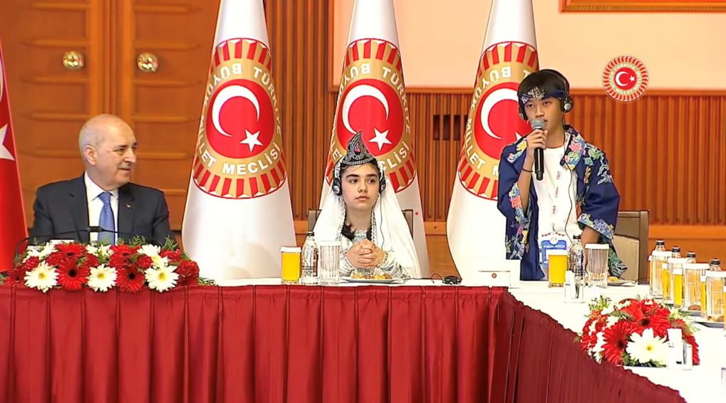 DÜNYA ÇOCUKLARINI KABUL