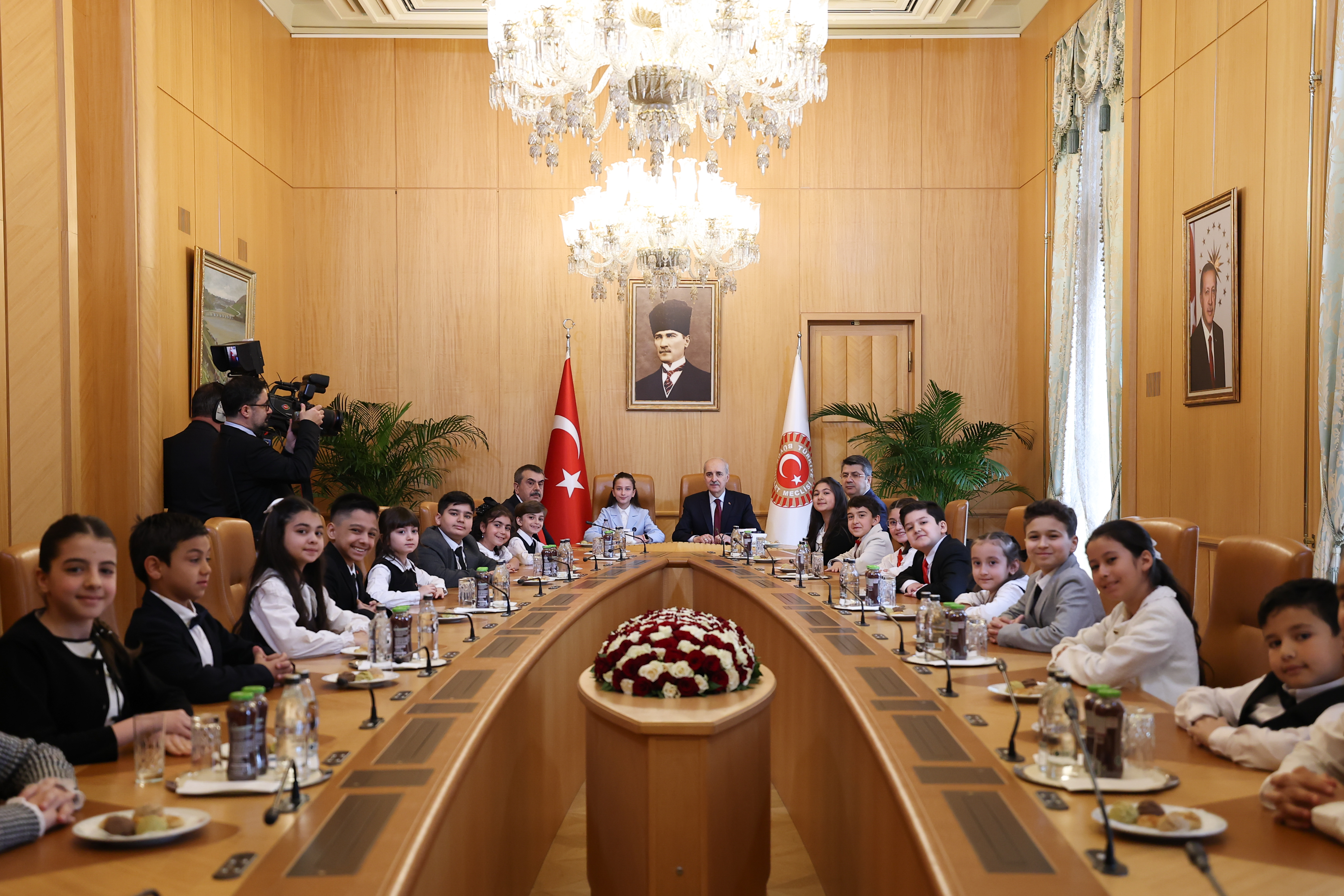 ÇOCUKLARI KABUL